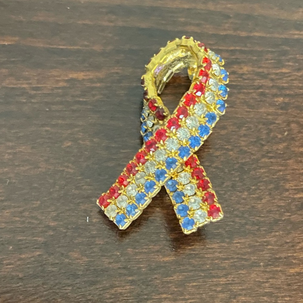 Vintage Unsigned Small Red/Clear and Blue Rhinestone Ribbon Brooch/Pin